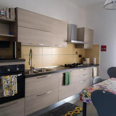 Happy Summer Apartment